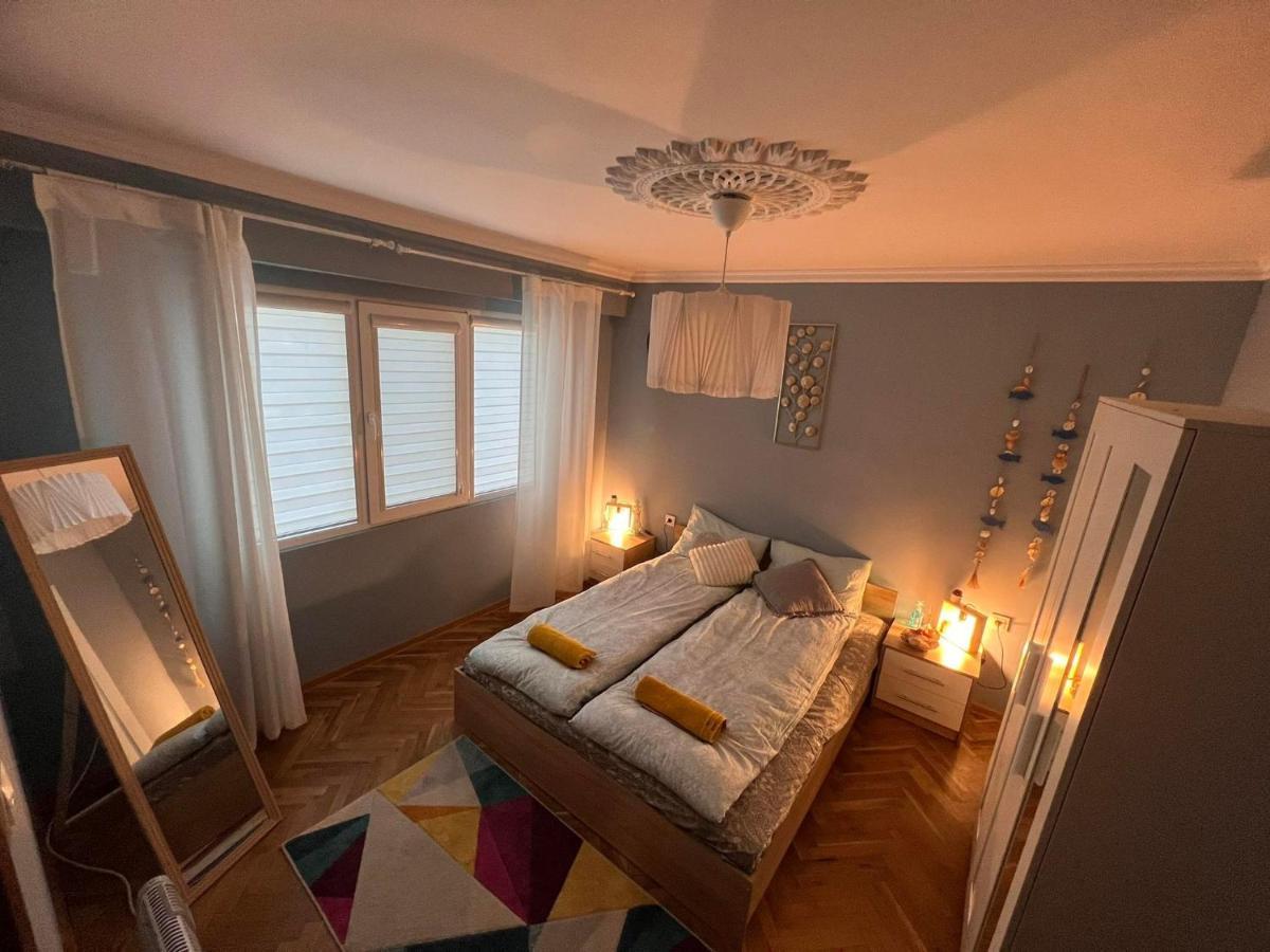 Petya'S Two Bedroom Apartment Near The Sea Garden. Varna ภายนอก รูปภาพ